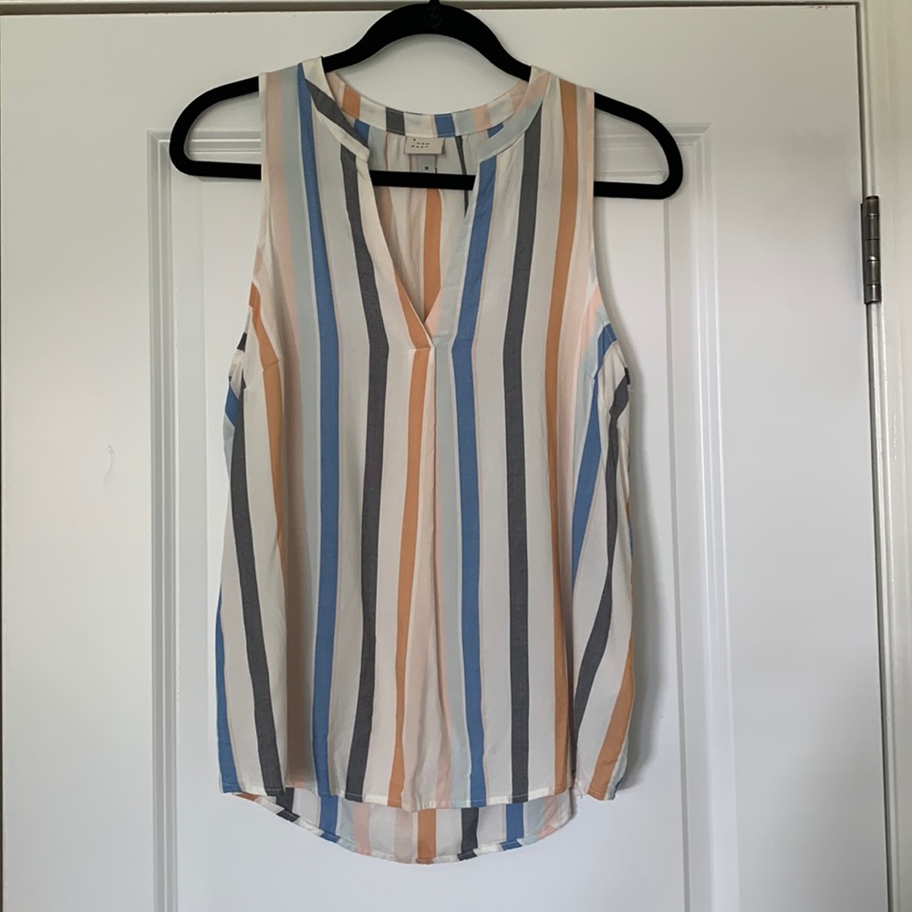 Sleeveless Blouse Sz M